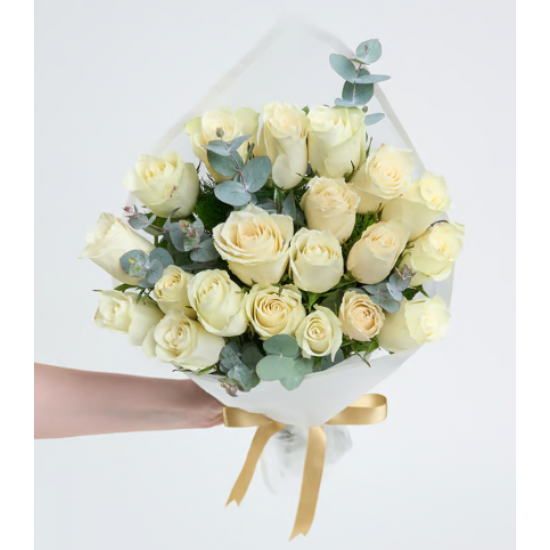 Beyaz Buket Kağıdında 20'li Beyaz Gül Buketi