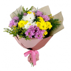 Ambalaj Kağıdında Renkli Papatya Buketi (~45 cm)