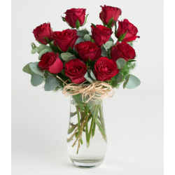 Kristal Silindir Cam Vazoda 11 Kırmızı Gül