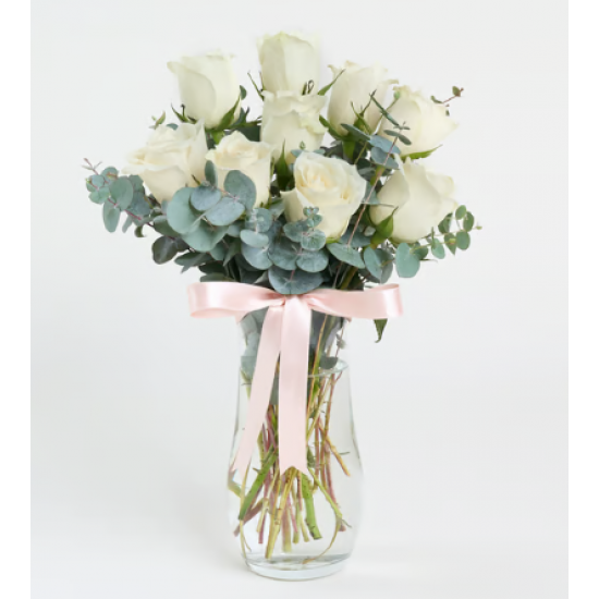 Pembe Kurdeleli Kristal Cam Vazoda 9'lu Beyaz Gül