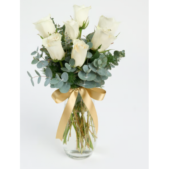 Sarı Kurdeleli Kristal Cam Vazoda 7'li Beyaz Gül